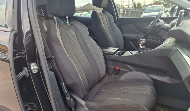 Peugeot 3008 PureTech 130 Stop & Start GPF Allure full