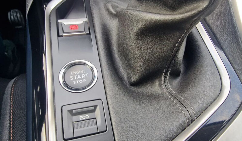 Peugeot 3008 PureTech 130 Stop & Start GPF Allure full