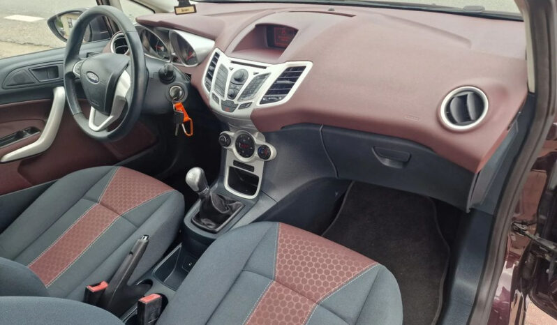 Ford Fiesta 1.25 Titanium full