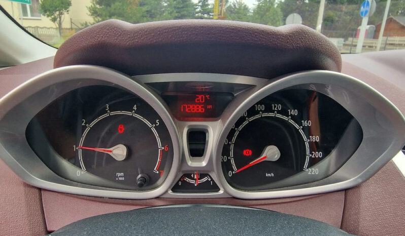 Ford Fiesta 1.25 Titanium full