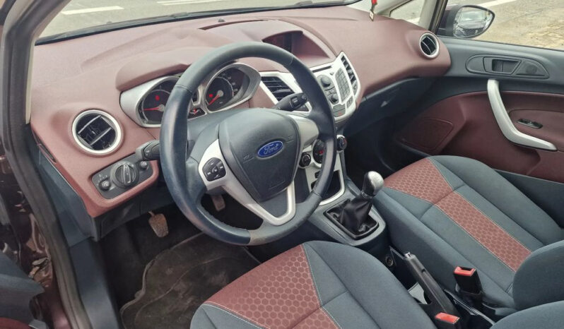 Ford Fiesta 1.25 Titanium full