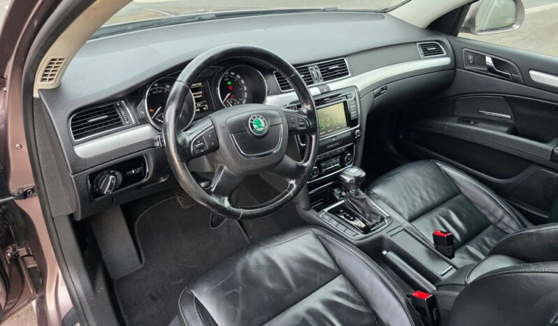 Skoda Superb 2.0 TSI DSG Exclusive full