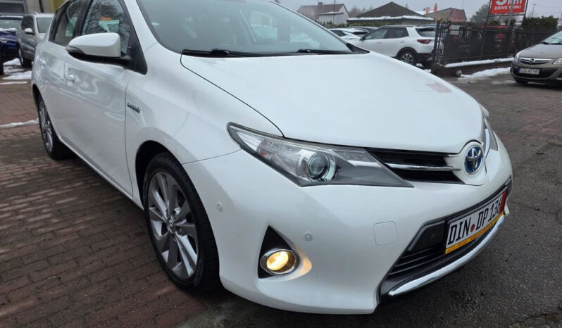 Toyota Auris full