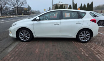 Toyota Auris full