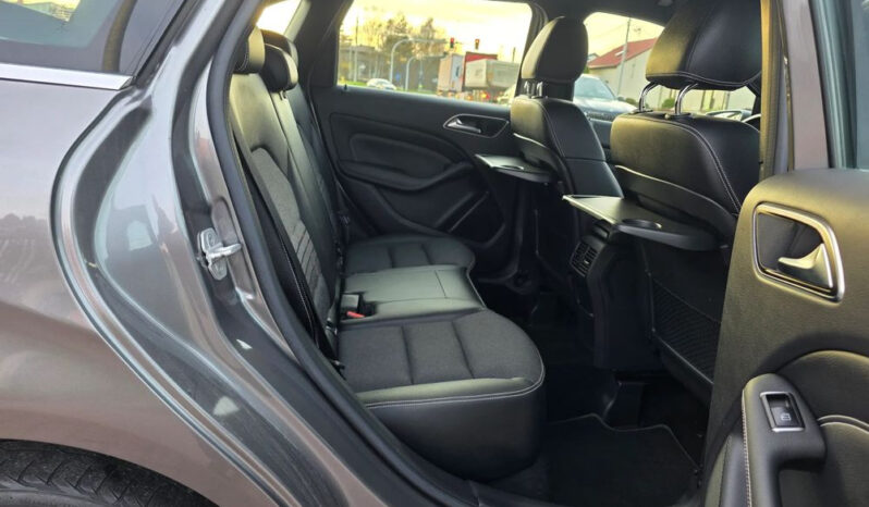 Mercedes-Benz Klasa B full