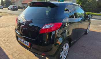 Mazda 2 full
