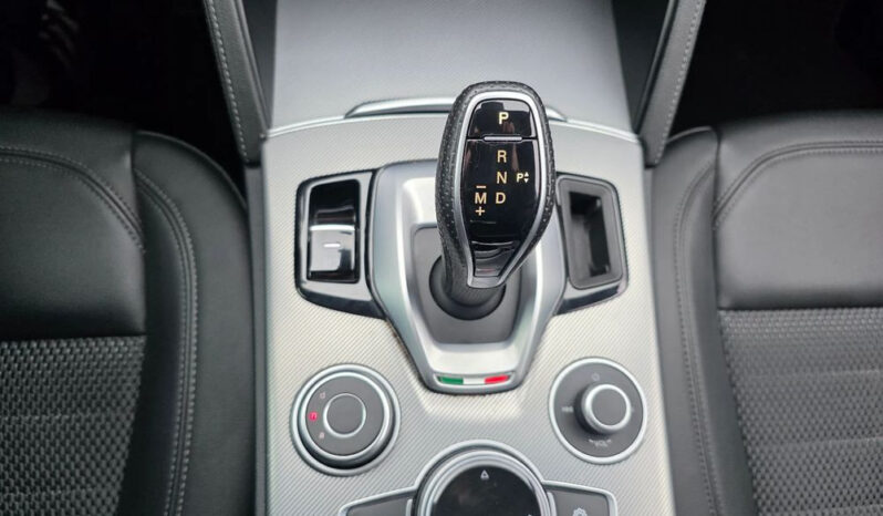 Alfa Romeo Stelvio 2.2 Diesel 16V AT8 Q4 B-Tech full