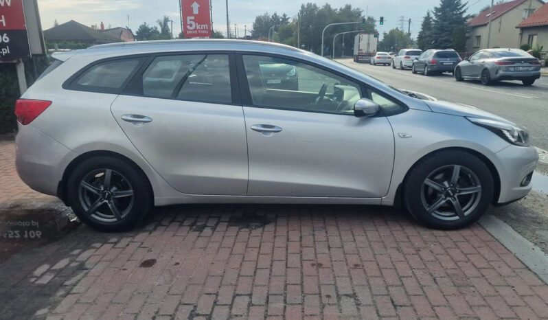 Kia Ceed full